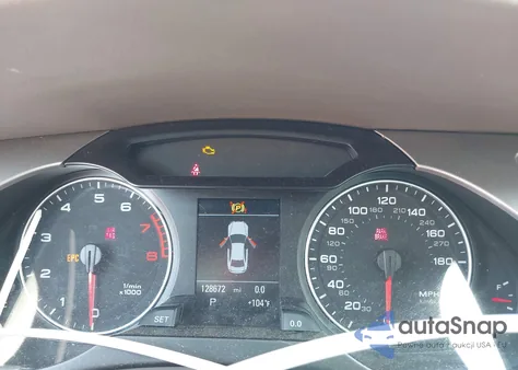 2010 Audi A4 2.0T Premium z USA, uszkodzony, nr VIN WAUFFAFL8AN065177